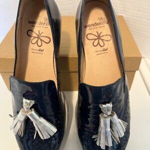 Wondersfly comfort patent leather loafers.
